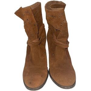 Luz da Lua Brown‎ Suede Cut out Boots - Size 10
